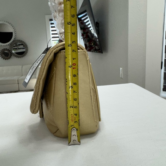 Badgley Mischka Gold Quilted Handbag - Picture 4 of 5